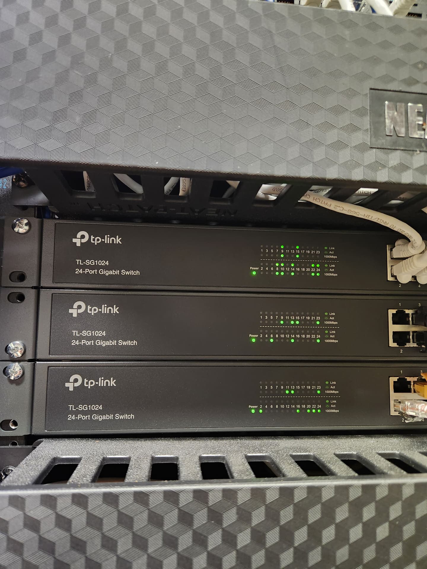 TP-Link Switch Rack